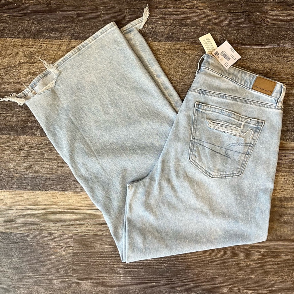 NWT American Eagle Dreamy Drape Stretch Wide Leg Jeans 14 short
